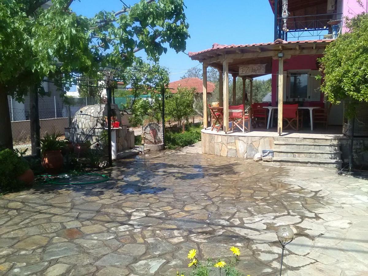 Villa Julia Nea Plagia Luaran gambar