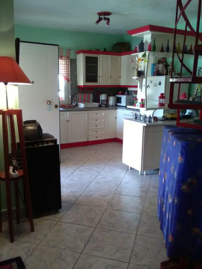 Villa Julia Nea Plagia Luaran gambar